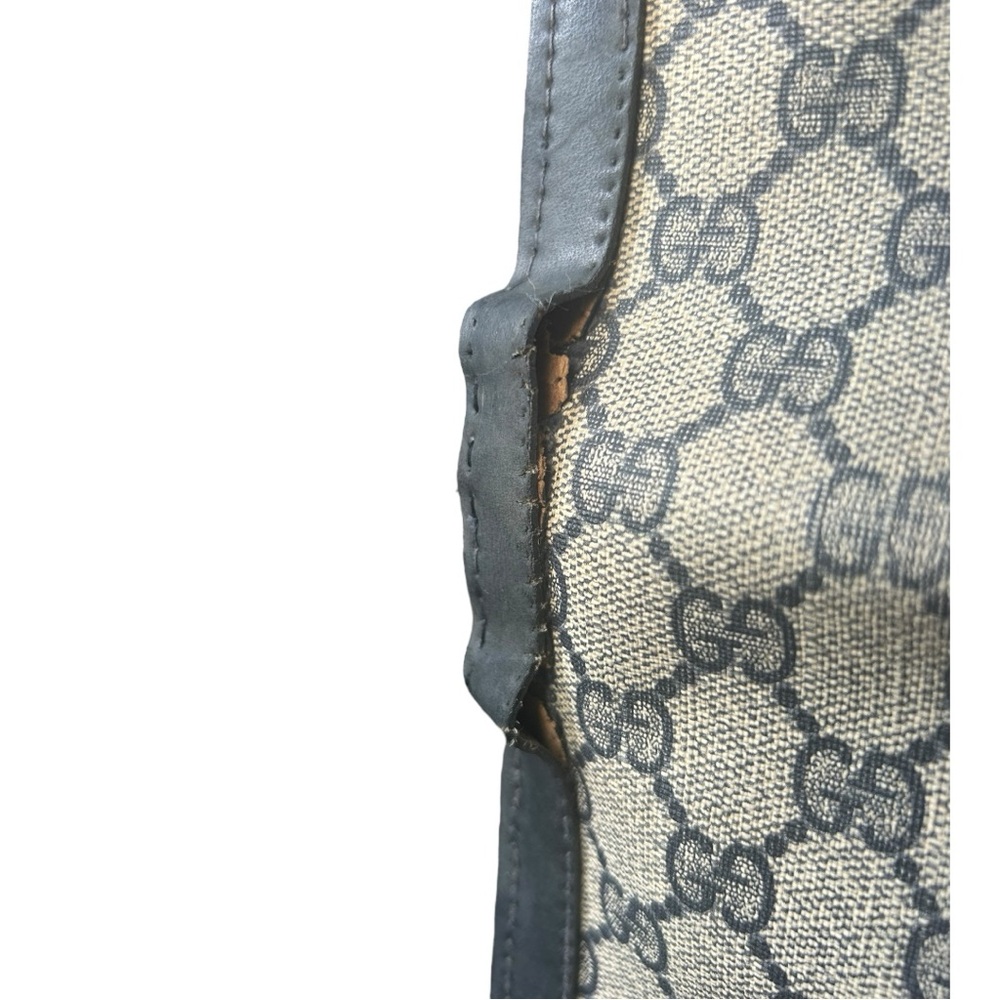 Vintage Gucci Parfums 1970's GG Clutch Bag - Picture 9 of 16